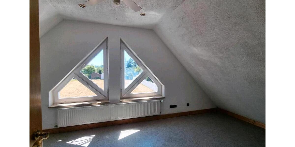 Doppelhaushälfte Neustadt an der Waldnaab - 5 Zimmer, 125 m&sup2;, 389.000&euro; | Angebot:27130735
