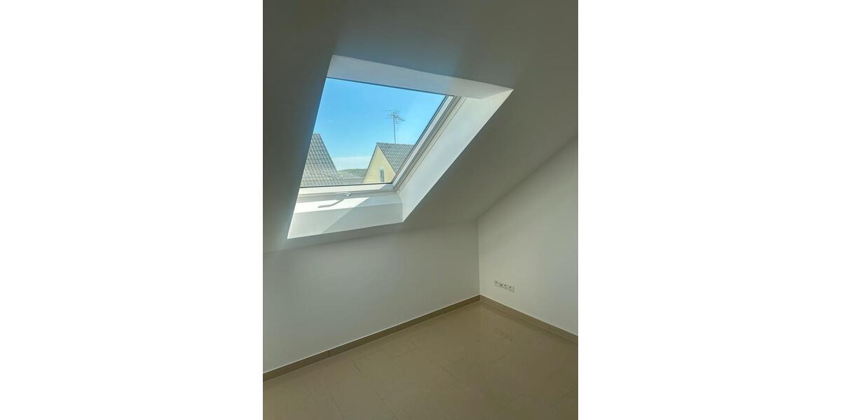 Dachgeschoßwohnung Gießen Wieseck - 2 Zimmer, 50 m&sup2;, 730&euro; | Angebot:26406727