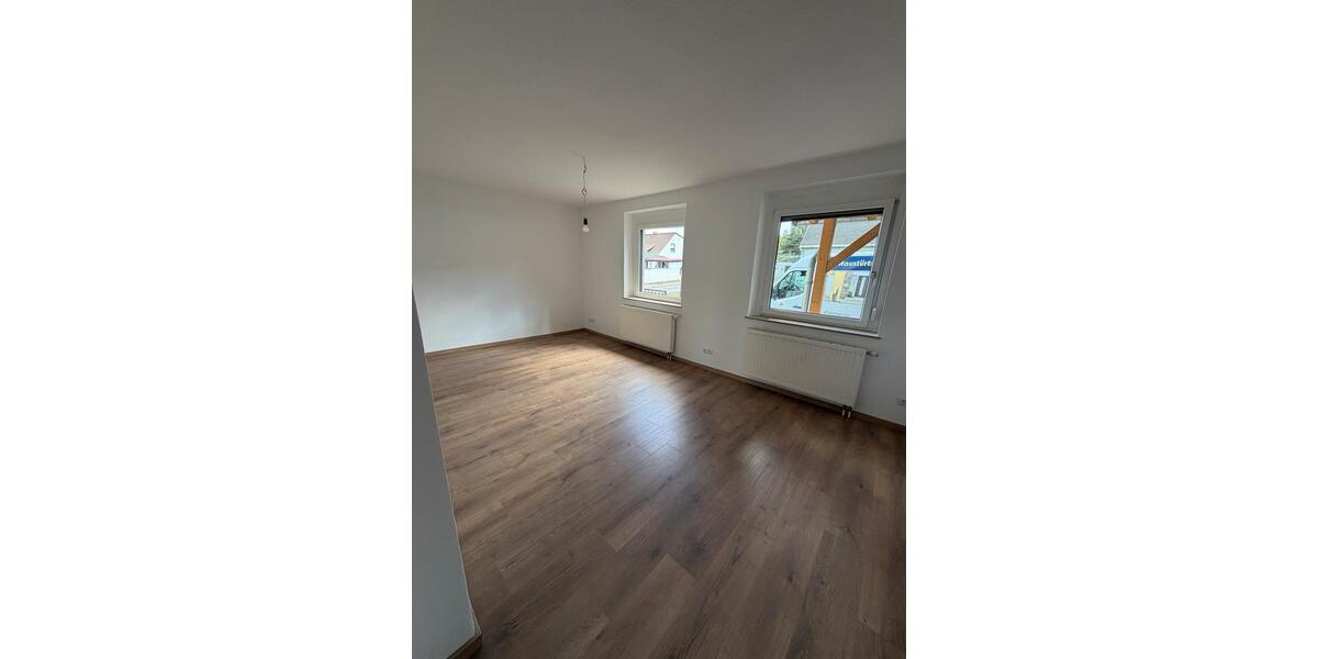 Einfamilienhaus Elsterwerda - 4 Zimmer, 90 m&sup2;, 1.100&euro; | Angebot:26675340