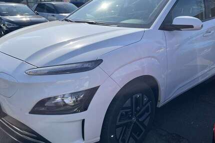 Hyundai KONA 29.019 km 16.740 &euro; Hennef 53773
