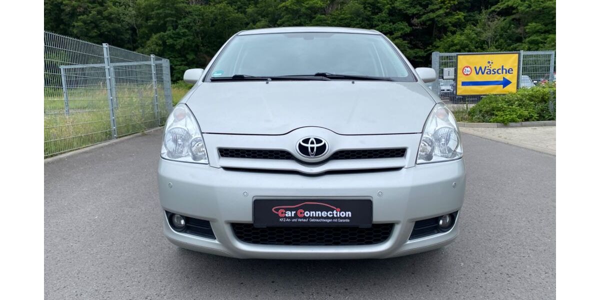 Toyota Corolla Verso 157.922 km 3.499 &euro; Dresden 01187