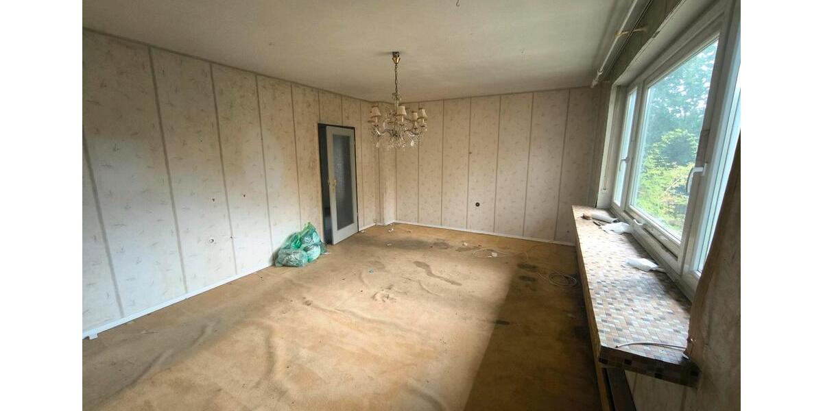 Einfamilienhaus Waldsassen - 6 Zimmer, 180.000&euro; | Angebot:21813445