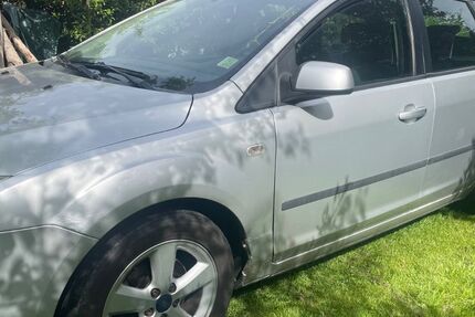 Ford Focus 195.994 km 2.200 &euro; Treuen 08233