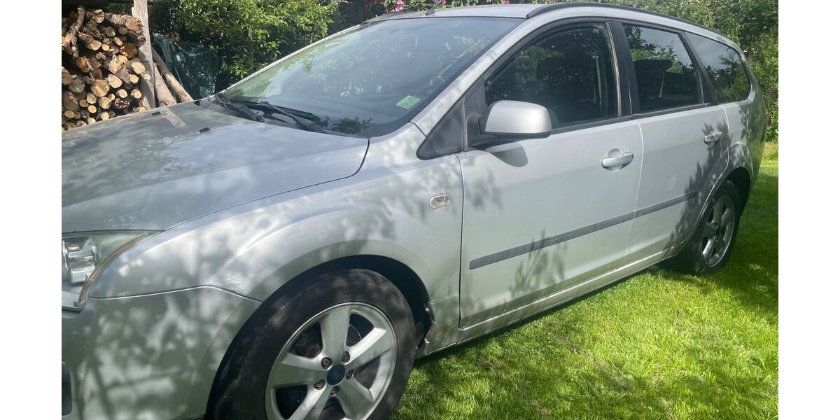 Ford Focus 195.994 km 2.200 &euro; Treuen 08233