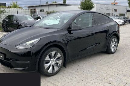 Tesla Model Y 27.813 km 38.200 € Obertraubling 93083