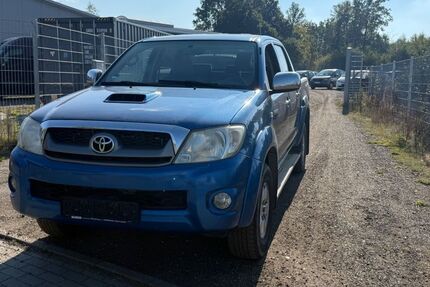 Toyota Hilux 284.000 km 12.890 € salzhausen 21376