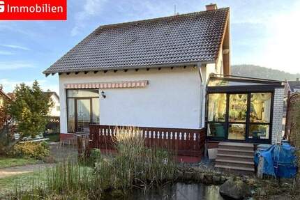 Einfamilienhaus mit Pool in Stadtrandlage 6 zimmer