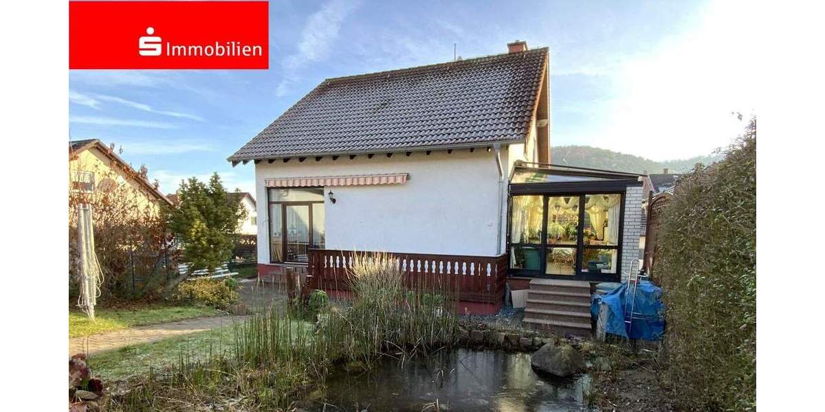 Einfamilienhaus mit Pool in Stadtrandlage 6 zimmer