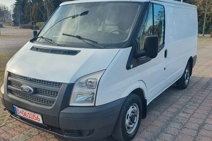 Ford Transit 325.883 km 3.400 &euro; Berlin 13055
