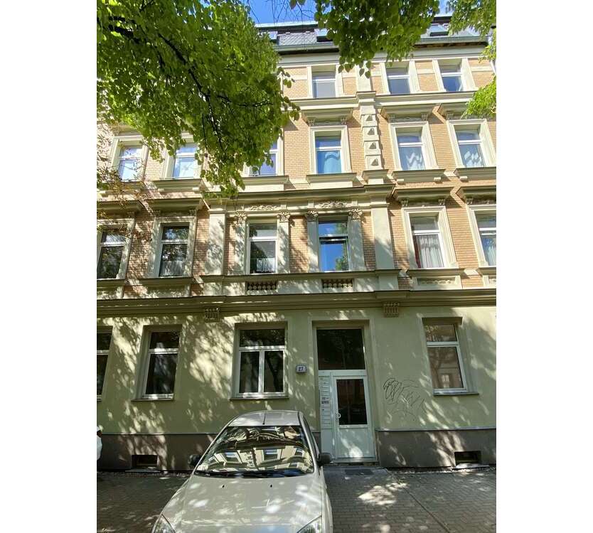 Wohnung zum Mieten in Halle (Saale) 450 € 51 m²