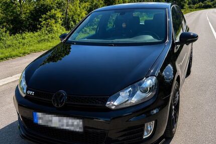 VW Golf 205.000 km 8.750 &euro; Lauda 97922