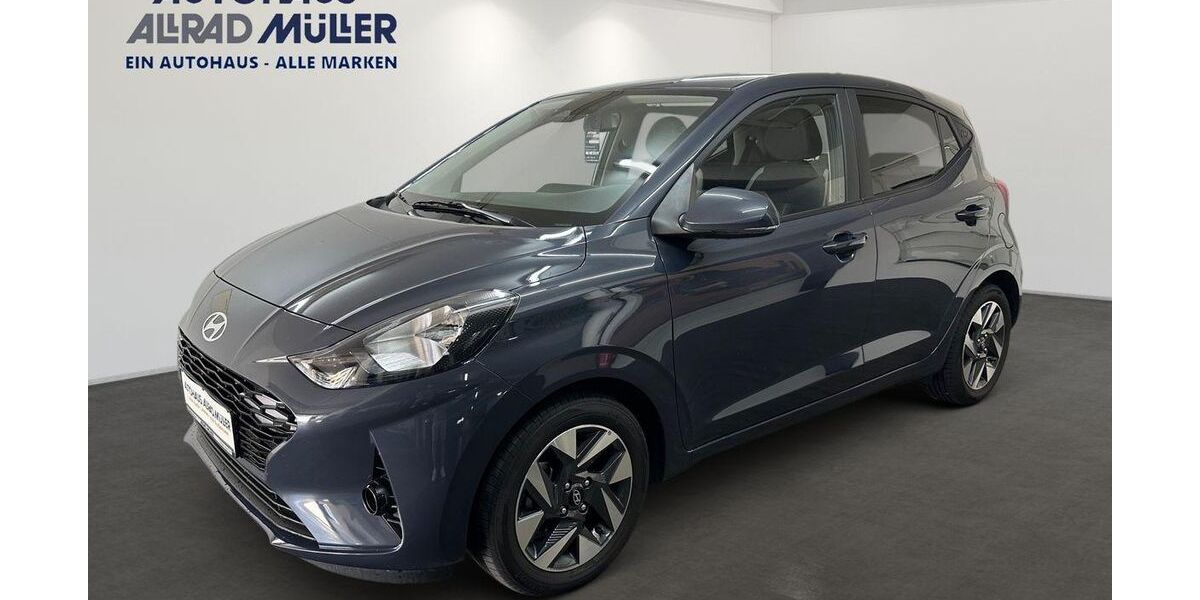 Hyundai i10 9.856 km 17.480 &euro; Friedrichshafen 88046