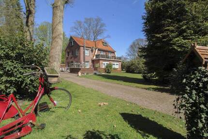 Grün!Großzügig!Gestaltbar! Zweifamilienhaus mit Parkcharakter in herrlicher Feldrandlage von Wingst 9 zimmer