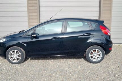 Ford Fiesta 124.178 km 6.100 &euro; Bad Wurzach 88410