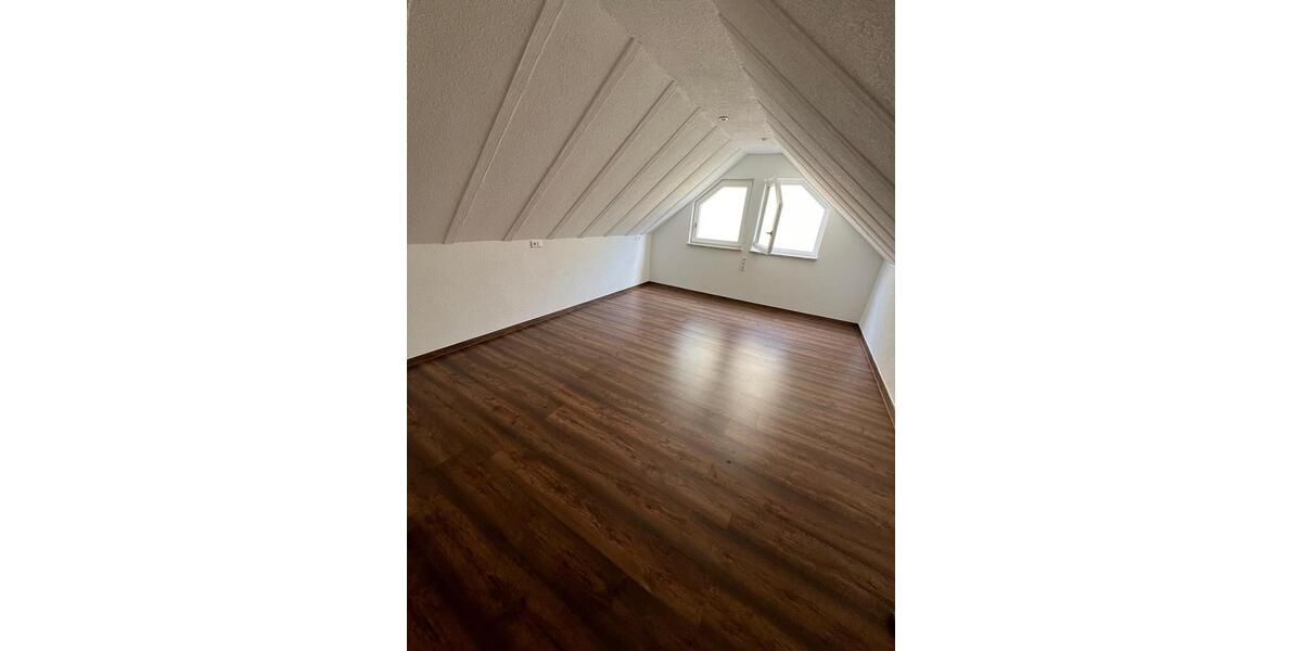 Maisonettenwohnung Tuttlingen - 2 Zimmer, 74 m&sup2;, 900&euro; | Angebot:25352353