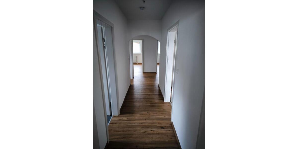 Erdgeschoßwohnung Regen - 4 Zimmer, 80 m&sup2;, 700&euro; | Angebot:25321403