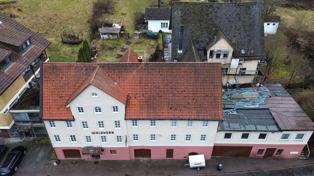 Einfamilienhaus Altensteig - 7 Zimmer, 180 m&sup2;, 359.000&euro; | Angebot:26314588