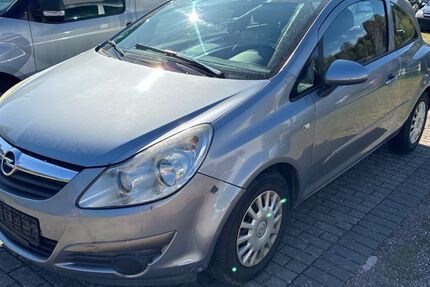 Opel Corsa 175.000 km 1.990 &euro; Lennestadt (Meggen)…. 57368