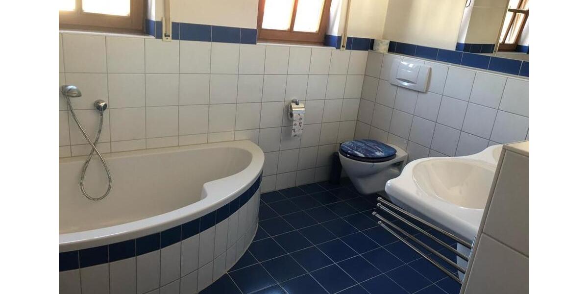 Etagenwohnung Aschau am Inn - 4.5 Zimmer, 130 m&sup2;, 1.200&euro; | Angebot:26492902