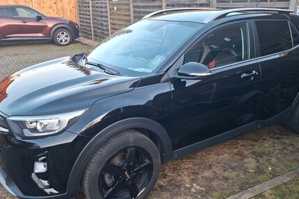 Kia Stonic 110.000 km 10.700 &euro; Bad Bevensen 29549