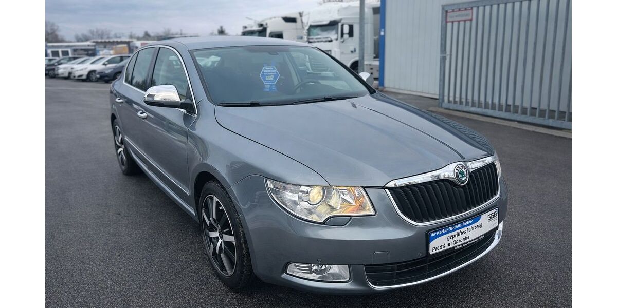 Skoda Superb 116.742 km 8.990 &euro; hamburg 20539