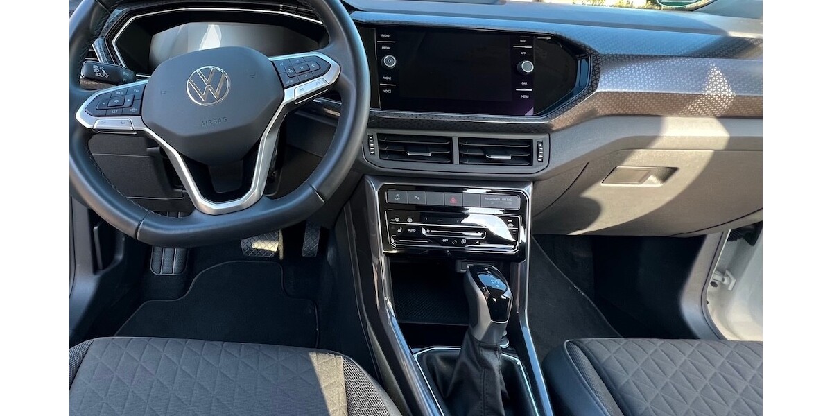 VW T-CROSS STYLE 1.5 TSI 15.500 km 27.400 &euro; Sandesneben 23898