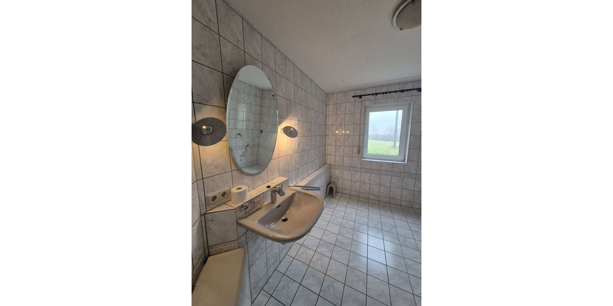 Helle, erschwingliche 3-Zimmer-EG-Wohnung mit Terrasse und hohem Erholungswert in Heiligenmoschel - Erdgeschoßwohnung Heiligenmoschel | Angebot:27159279