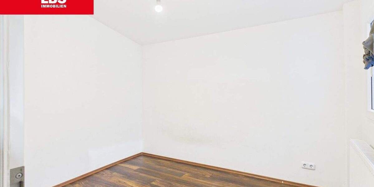 Mehrfamilienhaus, Wohnhaus Bonn Lannesdorf - 6 Zimmer, 188 m&sup2;, 330.000&euro; | Angebot:24635053