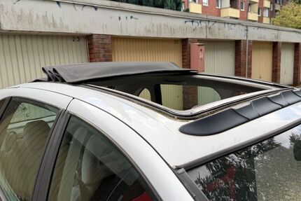 Nissan Almera Tino 131.715 km 1.500 &euro; Düsseldorf 40233