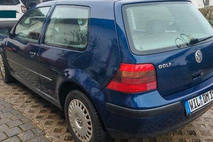VW Golf 148.663 km 700 &euro; Laufeld 54533