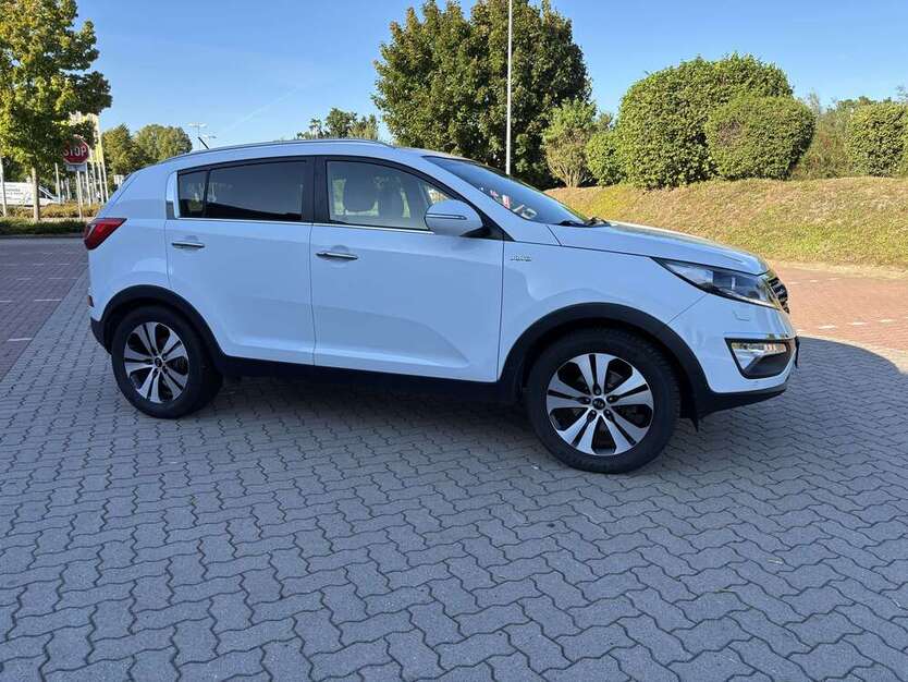 Kia Sportage 151.402 km 9.950 € Barsbüttel 22885