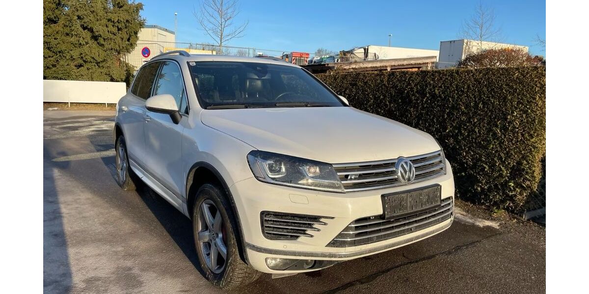 VW Touareg 299.859 km 11.599 &euro; Rosenheim 83026