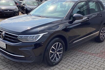 VW Tiguan 141.995 km 22.700 € Kirchhain 35274