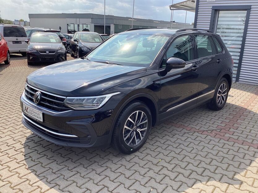 VW Tiguan 141.995 km 22.900 € Kirchhain 35274