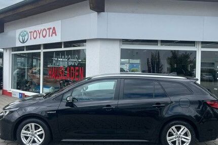 Toyota Corolla 93.300 km 18.990 &euro; Cham 93413