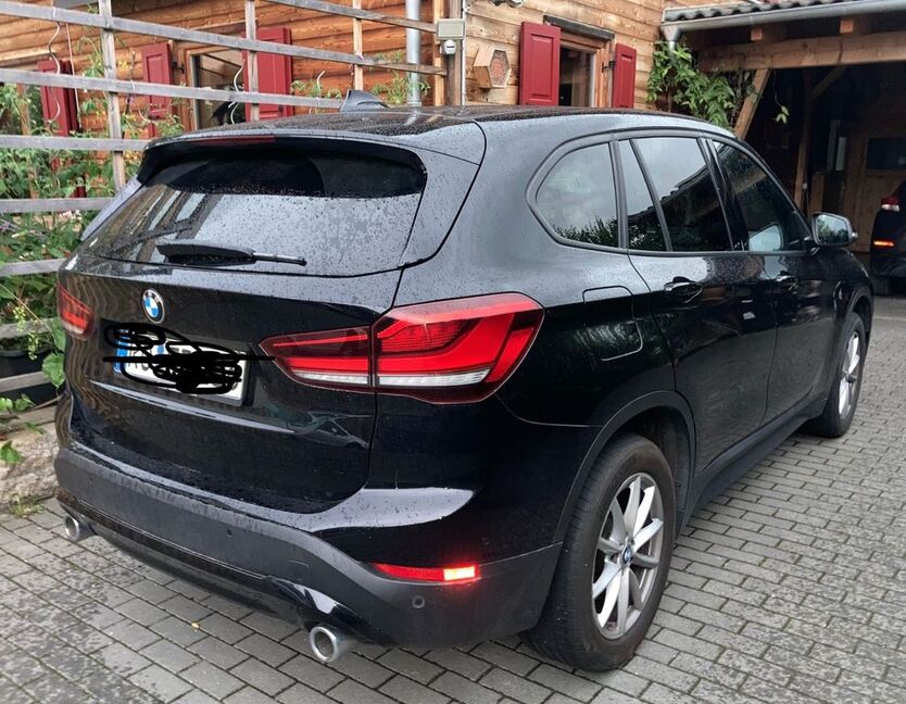 X1