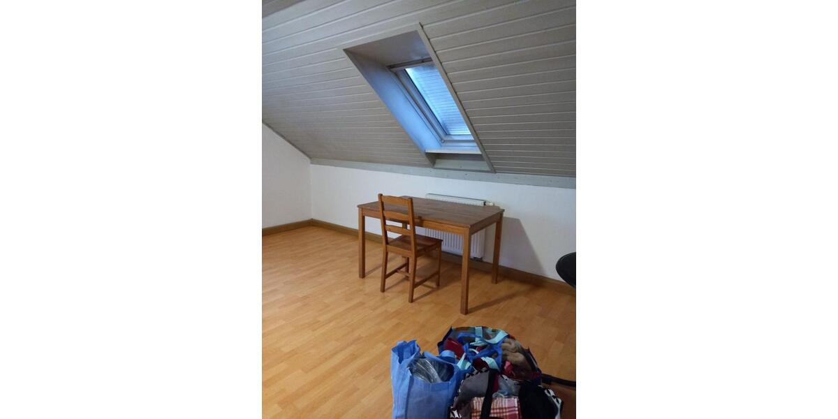 Dachgeschoßwohnung Deggendorf - 1 Zimmer, 30 m&sup2;, 350&euro; | Angebot:26476746