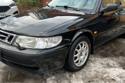 Saab 9-3 181.000 km 1.490 &euro; Hamburg 22297