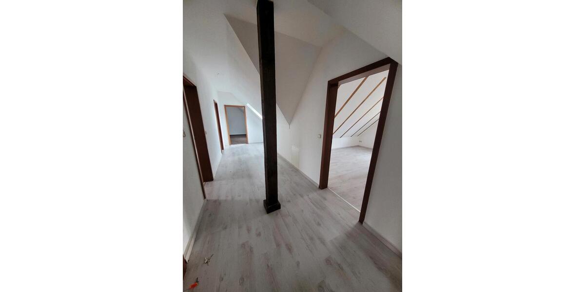 Dachgeschoßwohnung Bad Muskau - 4 Zimmer, 105 m&sup2;, 680&euro; | Angebot:25210635
