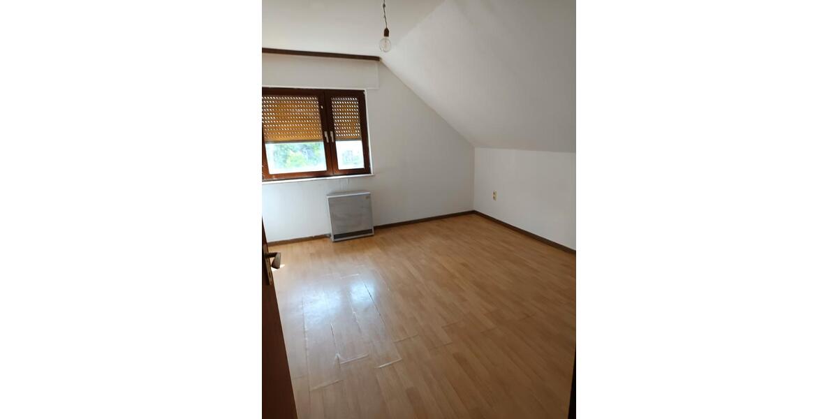 Einfamilienhaus Idar-Oberstein Oberstein - 7 Zimmer, 151 m&sup2;, 130.000&euro; | Angebot:26818568