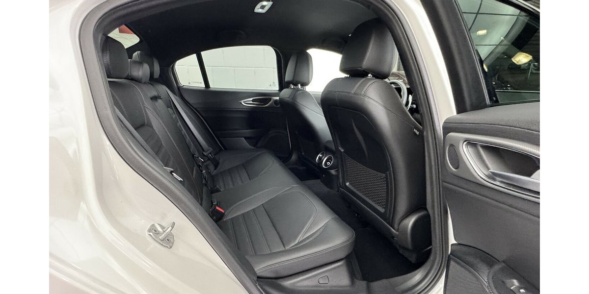 Alfa Romeo Giulia 2.0 Turbo Veloce Q4 Allrad CarPlay 19.700 km 36.450 &euro; Lich 35423