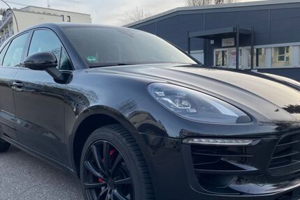 Porsche Macan 249.256 km 23.999 &euro; Fellbach 70736