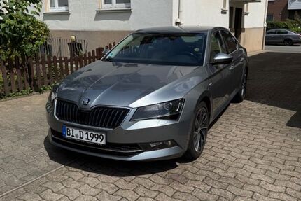 Skoda Superb 132.300 km 15.650 &euro; Bielefeld 33607
