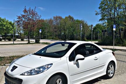 Peugeot 207 101.000 km 5.900 &euro; München 81539