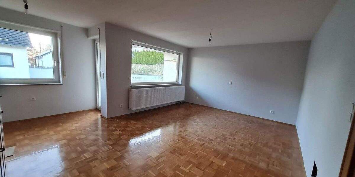 Doppelhaushälfte Biberach - 5 Zimmer, 125 m&sup2;, 1.500&euro; | Angebot:25657586