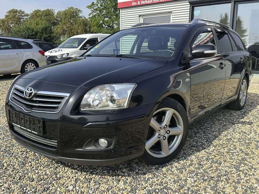 Toyota Avensis 275.361 km 2.499 € Weilerswist 53919