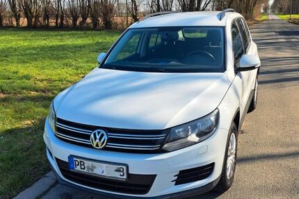 VW Tiguan 132.000 km 9.900 &euro; Paderborn 33100