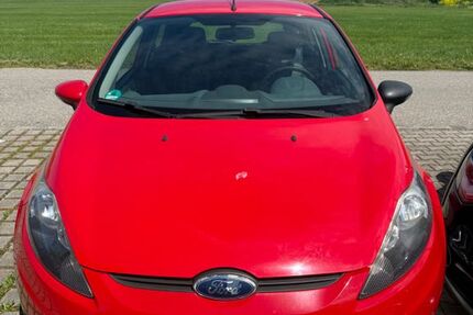 Ford Fiesta 155.000 km 2.749 &euro; Bruckmühl 83052
