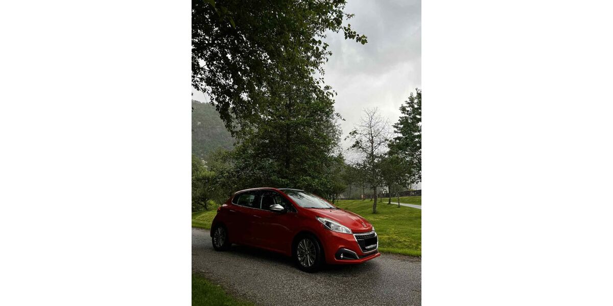 Peugeot 208 52.934 km 10.400 &euro; Berlin 12109