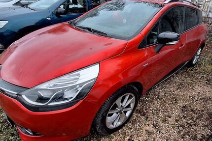 Renault Clio 132.300 km 4.200 &euro; Ulm 89075